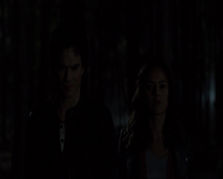 VampireDiariesWorld-dot-nl_7x20KillEmAll2171.jpg