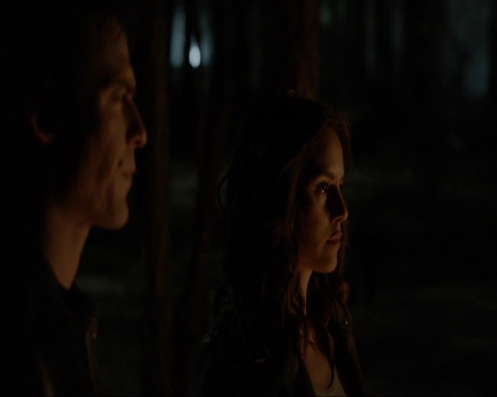 VampireDiariesWorld-dot-nl_7x20KillEmAll2204.jpg