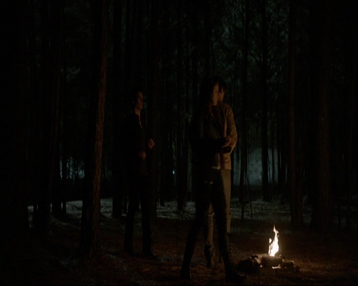 VampireDiariesWorld-dot-nl_7x20KillEmAll2210.jpg