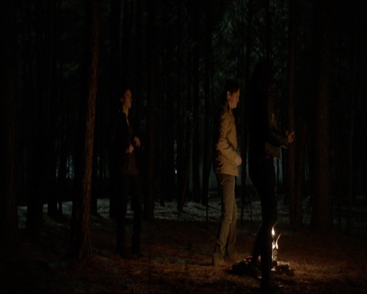 VampireDiariesWorld-dot-nl_7x20KillEmAll2211.jpg