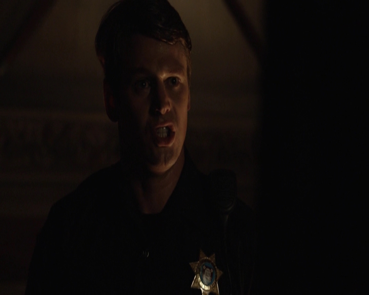 VampireDiariesWorld-dot-nl_7x21RequiemForADream-deletedscenes0040.jpg