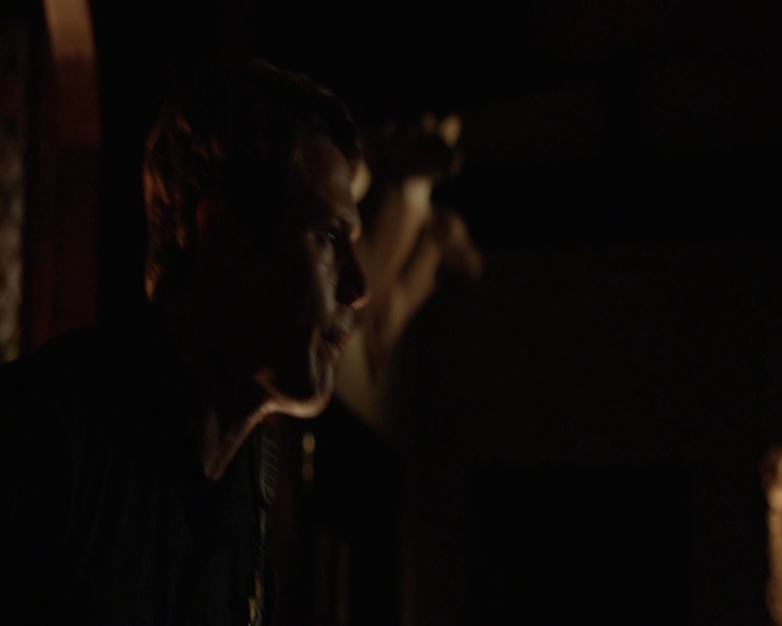 VampireDiariesWorld-dot-nl_7x21RequiemForADream-deletedscenes0043.jpg