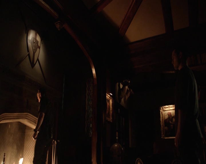 VampireDiariesWorld-dot-nl_7x21RequiemForADream-deletedscenes0045.jpg