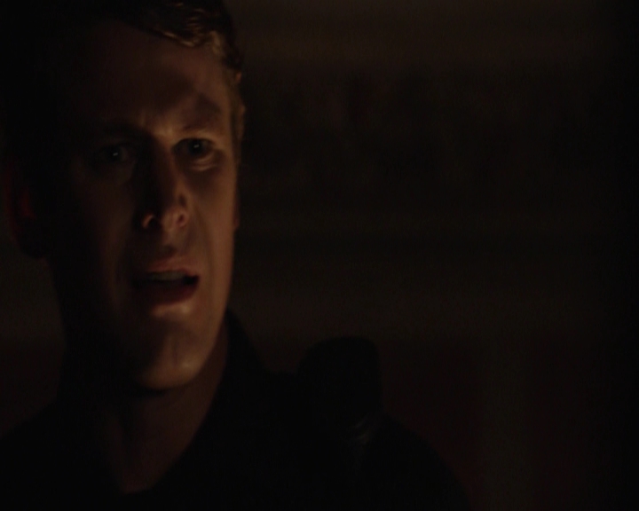 VampireDiariesWorld-dot-nl_7x21RequiemForADream-deletedscenes0051.jpg