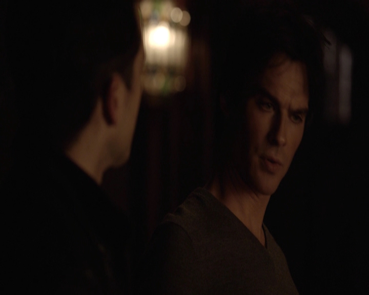 VampireDiariesWorld-dot-nl_7x22GodsAndMonsters-deletedscenes0005.jpg