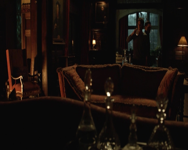 VampireDiariesWorld-dot-nl_7x22GodsAndMonsters-deletedscenes0011.jpg