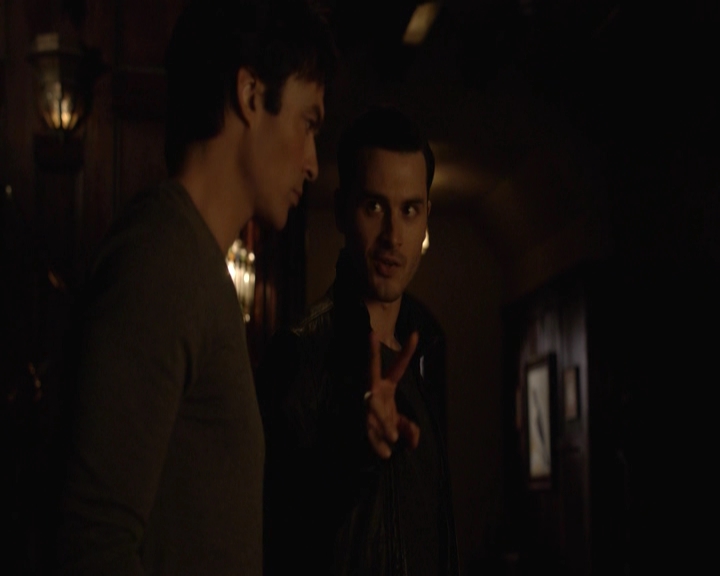 VampireDiariesWorld-dot-nl_7x22GodsAndMonsters-deletedscenes0015.jpg