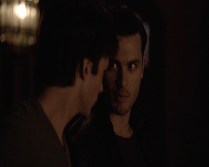 VampireDiariesWorld-dot-nl_7x22GodsAndMonsters-deletedscenes0016.jpg