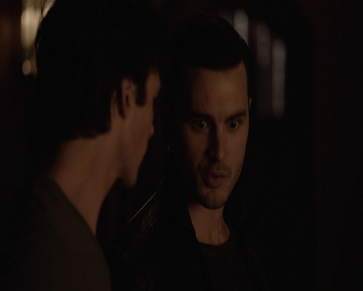 VampireDiariesWorld-dot-nl_7x22GodsAndMonsters-deletedscenes0017.jpg