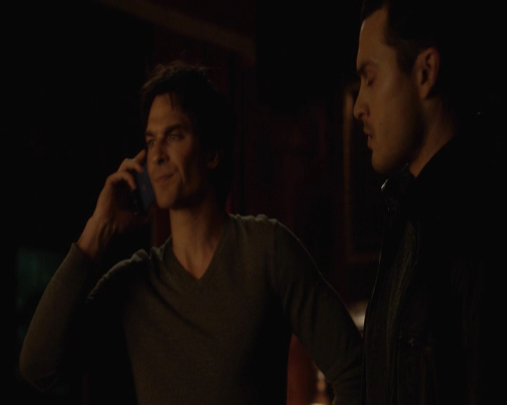 VampireDiariesWorld-dot-nl_7x22GodsAndMonsters-deletedscenes0021.jpg