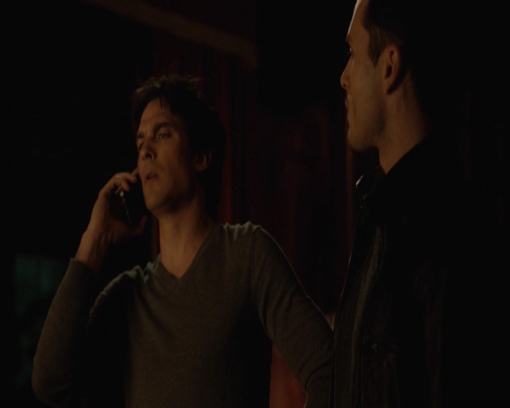 VampireDiariesWorld-dot-nl_7x22GodsAndMonsters-deletedscenes0022.jpg