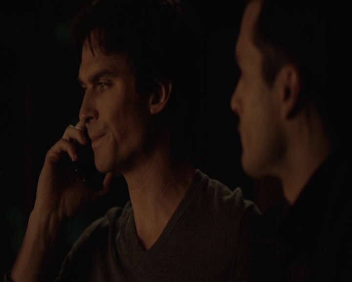 VampireDiariesWorld-dot-nl_7x22GodsAndMonsters-deletedscenes0025.jpg