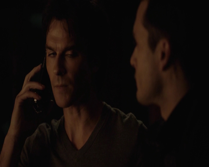 VampireDiariesWorld-dot-nl_7x22GodsAndMonsters-deletedscenes0026.jpg