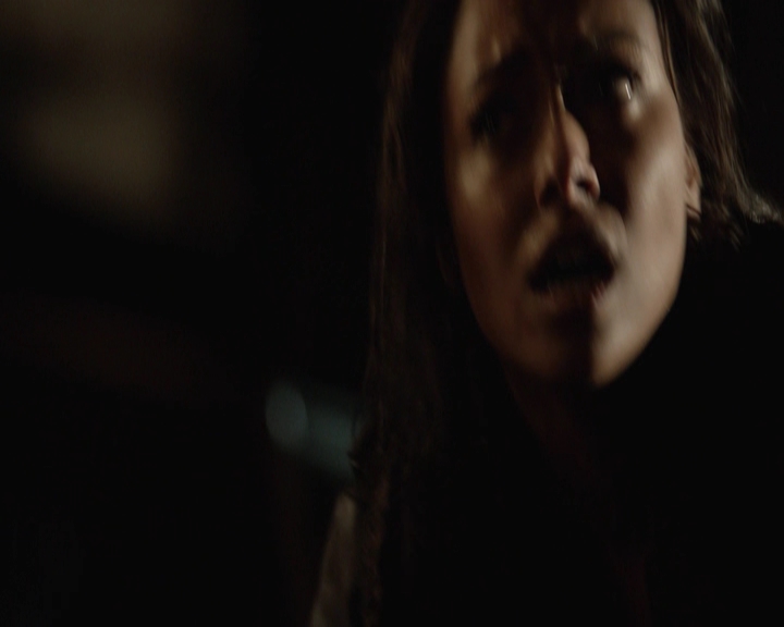 VampireDiariesWorld-dot-nl_7x22GodsAndMonsters-deletedscenes0053.jpg