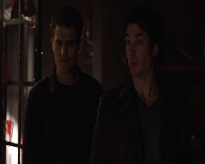 VampireDiariesWorld-dot-nl_7x22GodsAndMonsters-deletedscenes0086.jpg