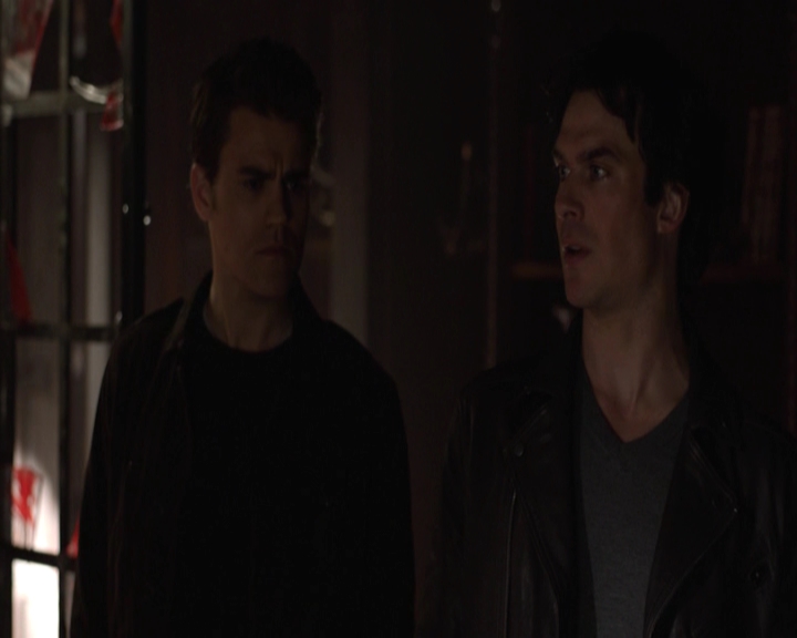 VampireDiariesWorld-dot-nl_7x22GodsAndMonsters-deletedscenes0087.jpg