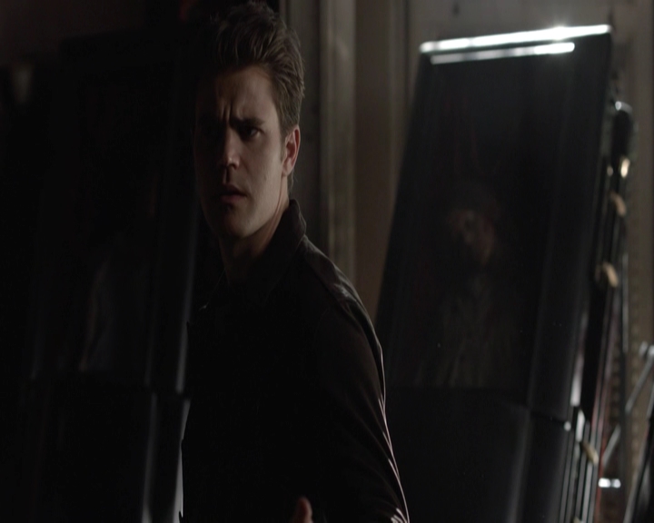 VampireDiariesWorld-dot-nl_7x22GodsAndMonsters-deletedscenes0097.jpg