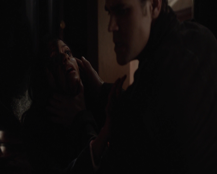 VampireDiariesWorld-dot-nl_7x22GodsAndMonsters-deletedscenes0124.jpg