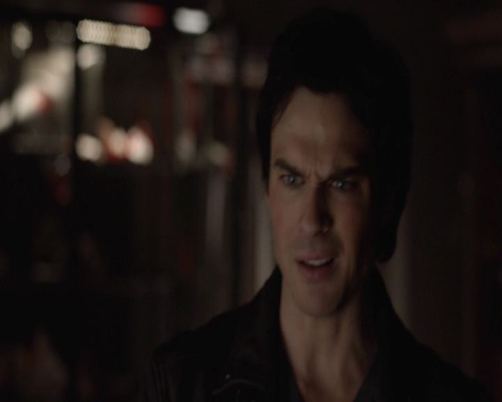 VampireDiariesWorld-dot-nl_7x22GodsAndMonsters-deletedscenes0126.jpg