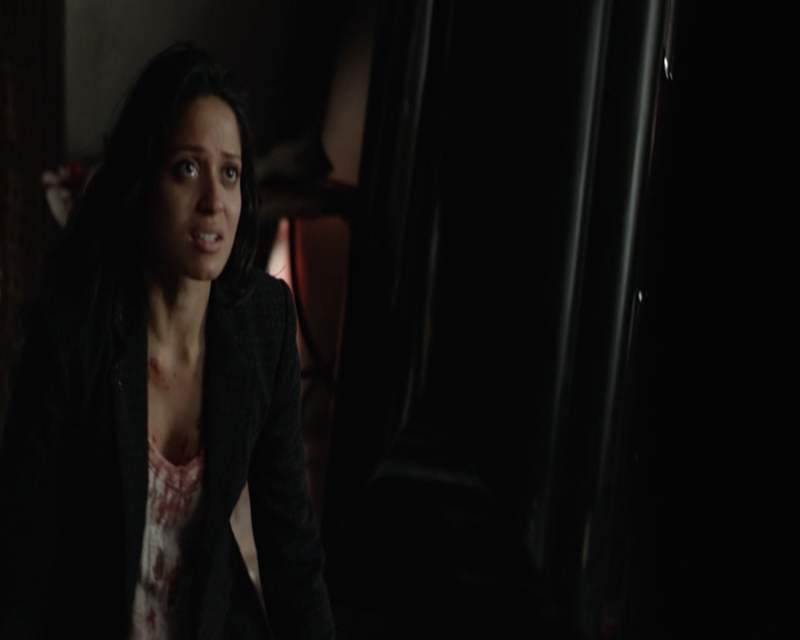 VampireDiariesWorld-dot-nl_7x22GodsAndMonsters-deletedscenes0169.jpg