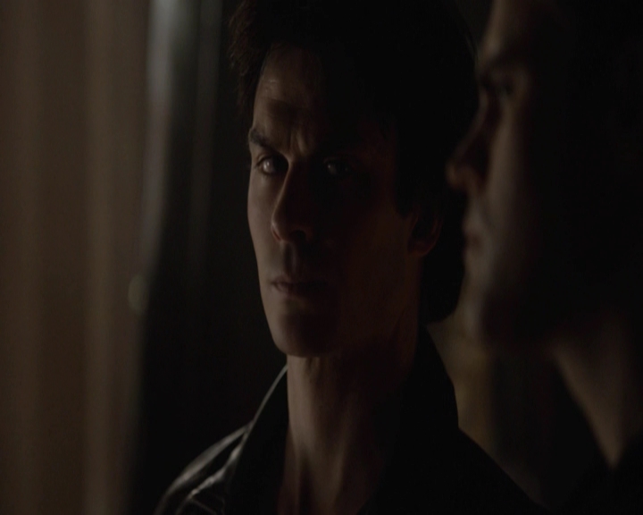 VampireDiariesWorld-dot-nl_7x22GodsAndMonsters-deletedscenes0192.jpg