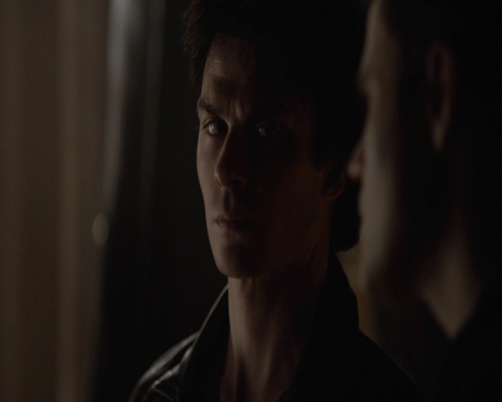 VampireDiariesWorld-dot-nl_7x22GodsAndMonsters-deletedscenes0193.jpg