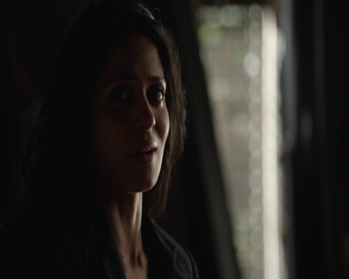 VampireDiariesWorld-dot-nl_7x22GodsAndMonsters-deletedscenes0221.jpg