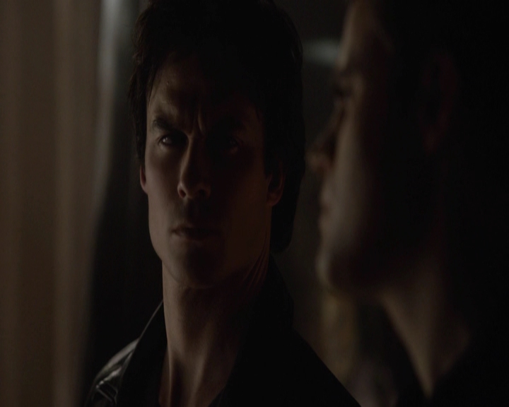 VampireDiariesWorld-dot-nl_7x22GodsAndMonsters-deletedscenes0226.jpg