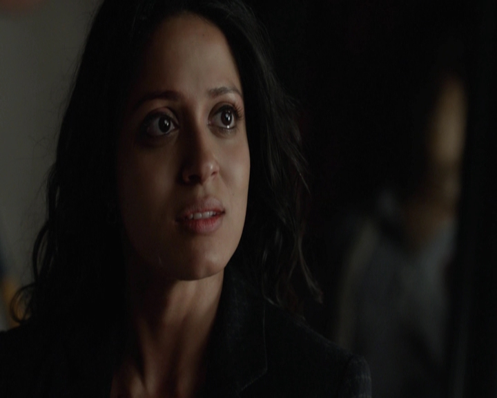 VampireDiariesWorld-dot-nl_7x22GodsAndMonsters-deletedscenes0229.jpg