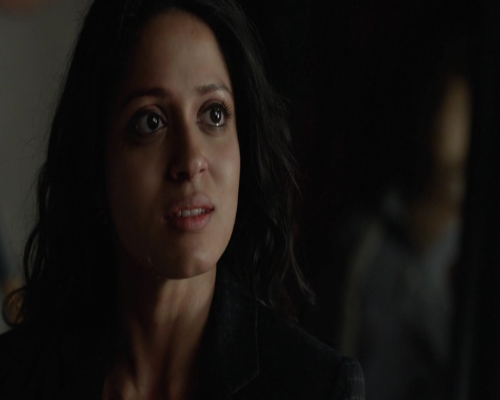 VampireDiariesWorld-dot-nl_7x22GodsAndMonsters-deletedscenes0230.jpg