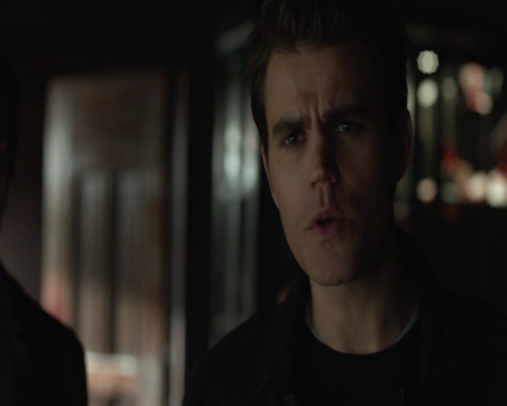 VampireDiariesWorld-dot-nl_7x22GodsAndMonsters-deletedscenes0239.jpg