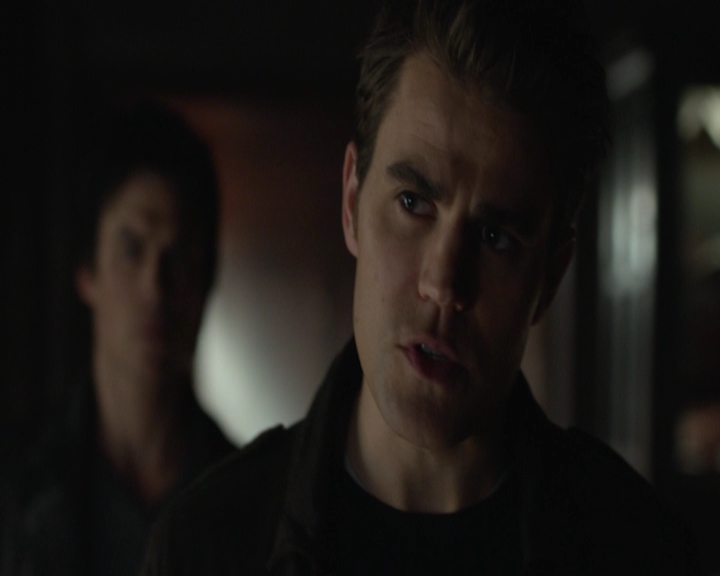 VampireDiariesWorld-dot-nl_7x22GodsAndMonsters-deletedscenes0241.jpg