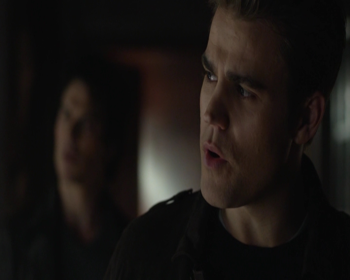 VampireDiariesWorld-dot-nl_7x22GodsAndMonsters-deletedscenes0245.jpg