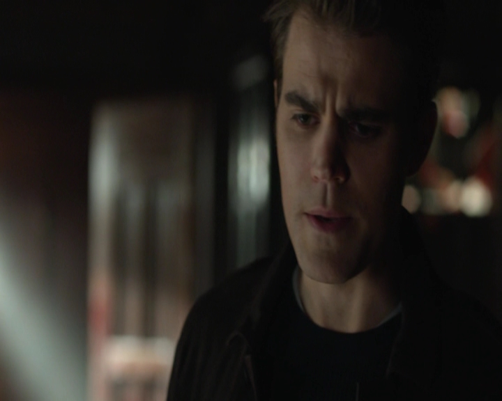 VampireDiariesWorld-dot-nl_7x22GodsAndMonsters-deletedscenes0266.jpg