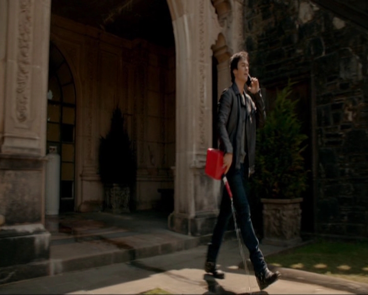 VampireDiariesWorld-dot-nl_7x22GodsAndMonsters0105.jpg