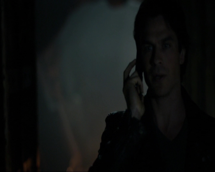 VampireDiariesWorld-dot-nl_7x22GodsAndMonsters1975.jpg