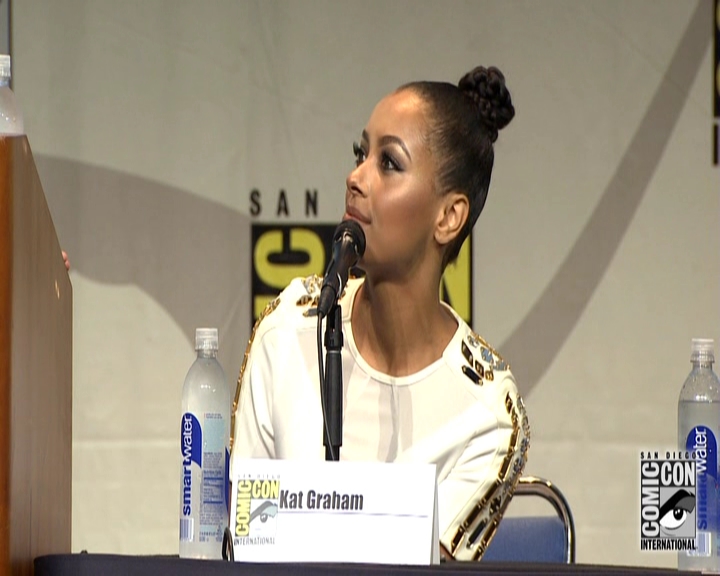 VampireDiariesWorld-dot-nl_S7-dvdextra-2015ComicConPanel0236.jpg