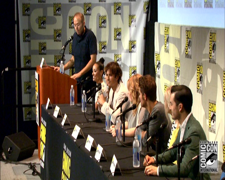 VampireDiariesWorld-dot-nl_S7-dvdextra-2015ComicConPanel0238.jpg