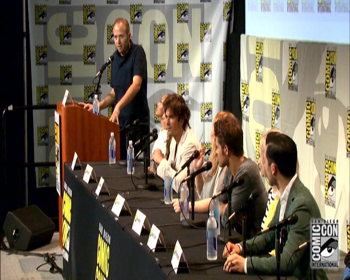 VampireDiariesWorld-dot-nl_S7-dvdextra-2015ComicConPanel0240.jpg