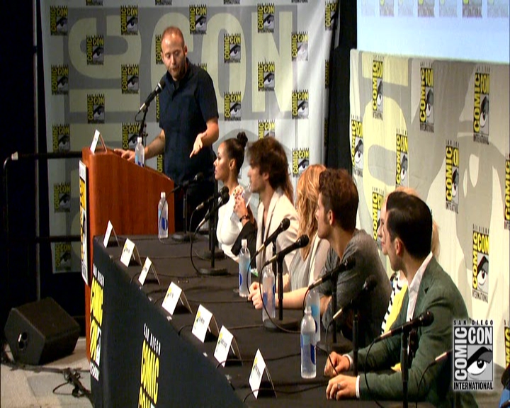 VampireDiariesWorld-dot-nl_S7-dvdextra-2015ComicConPanel0246.jpg