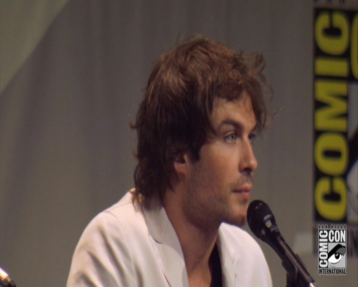 VampireDiariesWorld-dot-nl_S7-dvdextra-2015ComicConPanel0258.jpg