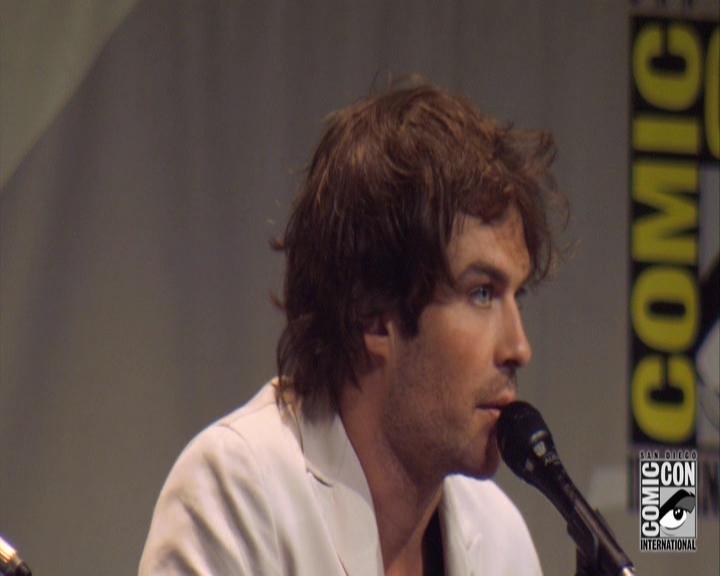 VampireDiariesWorld-dot-nl_S7-dvdextra-2015ComicConPanel0260.jpg