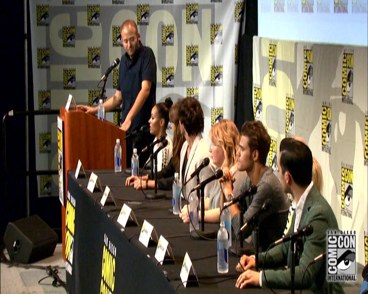 VampireDiariesWorld-dot-nl_S7-dvdextra-2015ComicConPanel0291.jpg