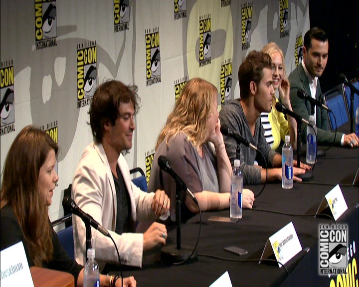 VampireDiariesWorld-dot-nl_S7-dvdextra-2015ComicConPanel0455.jpg