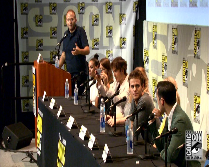 VampireDiariesWorld-dot-nl_S7-dvdextra-2015ComicConPanel0490.jpg