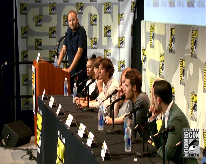 VampireDiariesWorld-dot-nl_S7-dvdextra-2015ComicConPanel0527.jpg