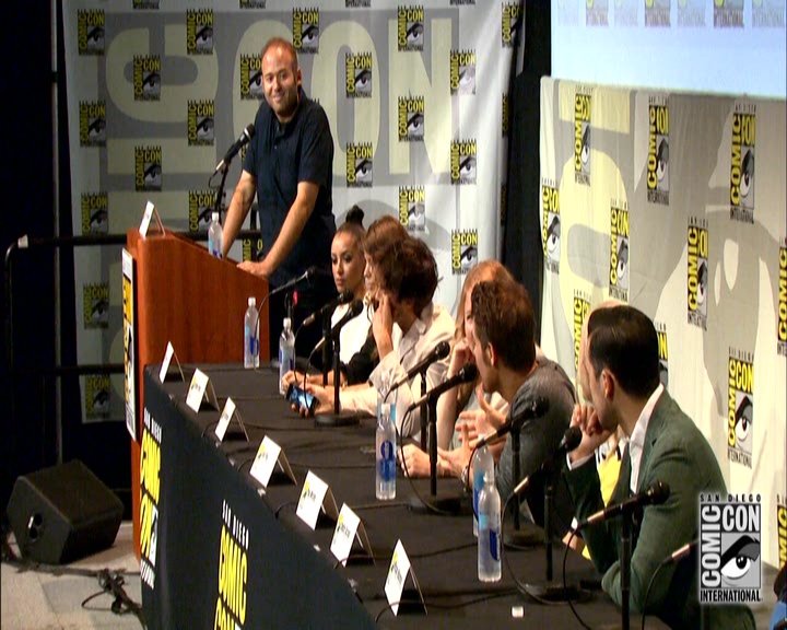 VampireDiariesWorld-dot-nl_S7-dvdextra-2015ComicConPanel0533.jpg