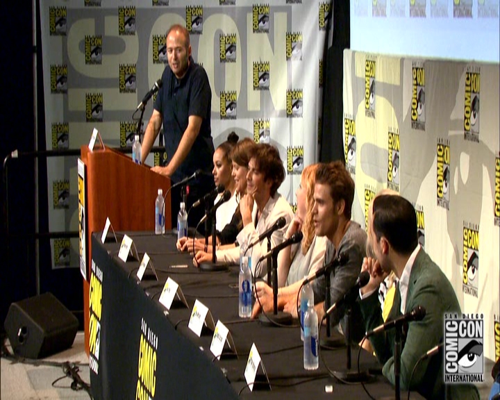 VampireDiariesWorld-dot-nl_S7-dvdextra-2015ComicConPanel0540.jpg