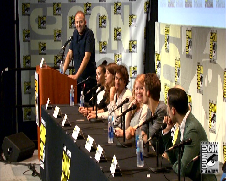 VampireDiariesWorld-dot-nl_S7-dvdextra-2015ComicConPanel0542.jpg