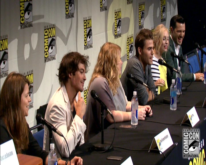 VampireDiariesWorld-dot-nl_S7-dvdextra-2015ComicConPanel0579.jpg